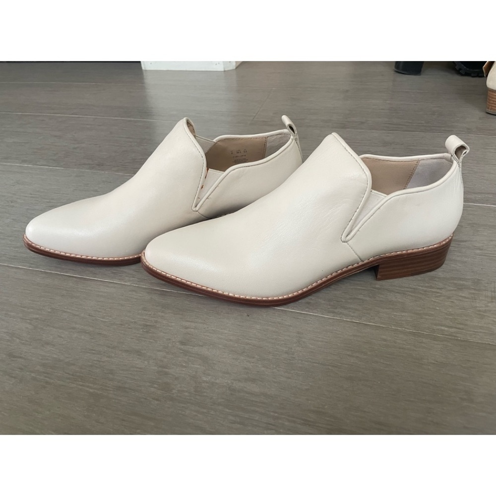 New! Pour La Victoire Loafer - US 8